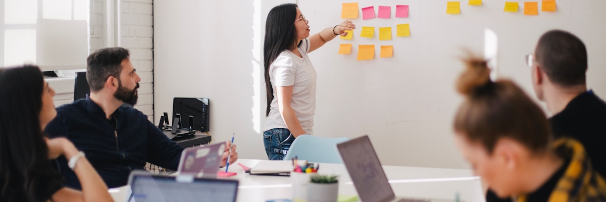 Mobile app marketing agency: what it is, what it does, and how to choose one